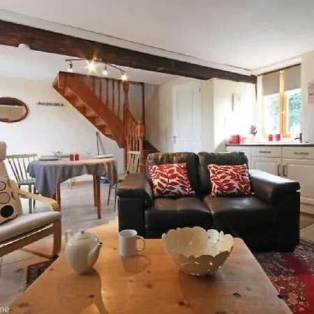 In Rural Normandy بيت للعطل *